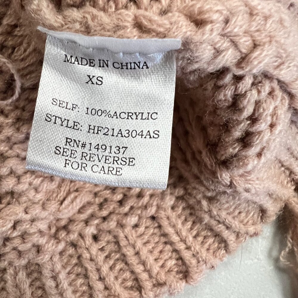 Altar'd State Womens Cable Knit Sweater Distressed Pink Size XS Oversized - Picture 9 of 9